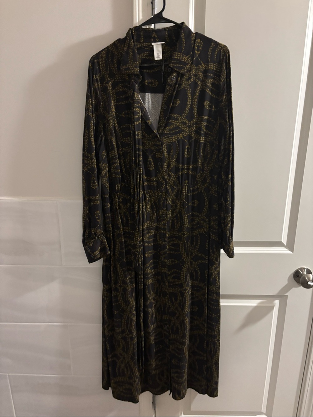 H&M Black Button-Down Shirt with Gold Chain Pattern